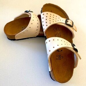 Birkenstock 230 L5 sandals